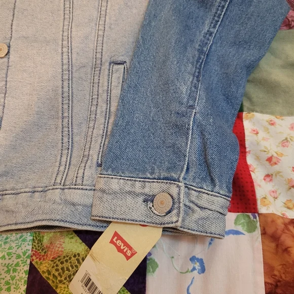 LEVI'S 2 Tone Kid's Denim Jacket! BNWT!